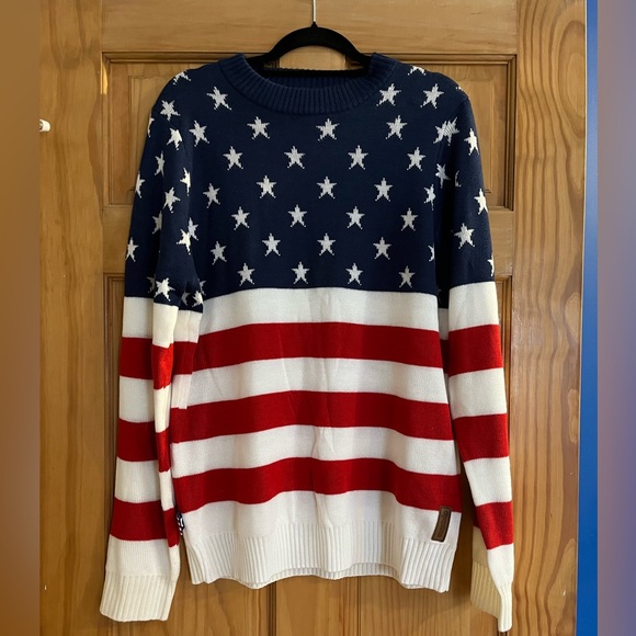 🇺🇸EUC Tipsy Elves Men’s patriotic flag crewneck Sweater size Large. - Picture 2 of 6
